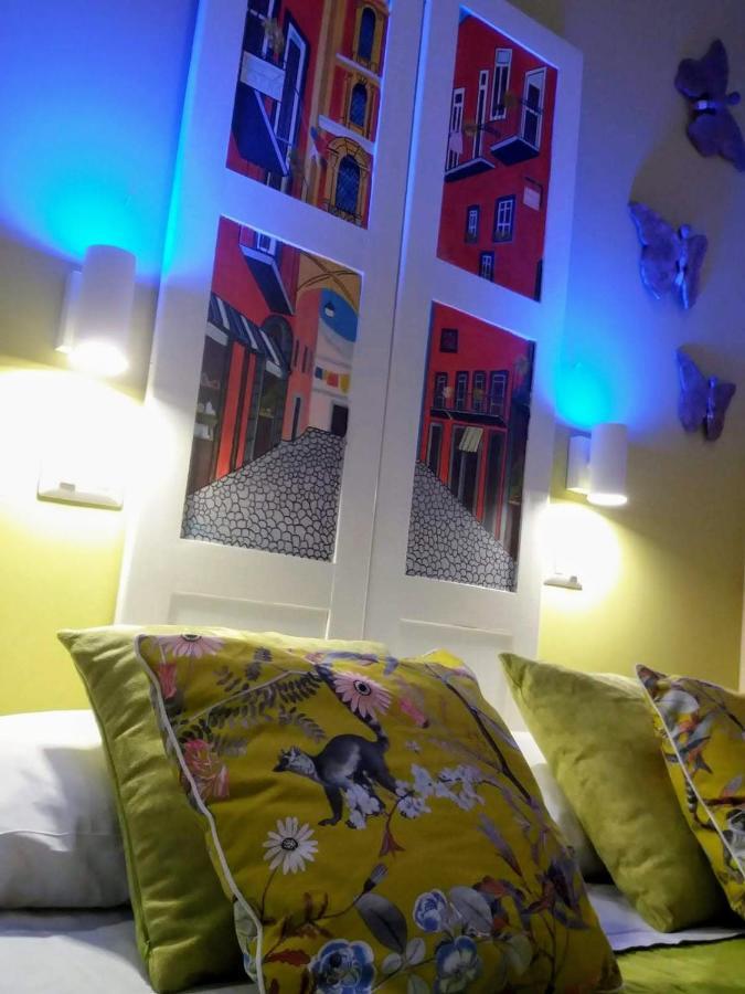 Le Stanze Di Angela Bed & Breakfast Наполи Екстериор снимка