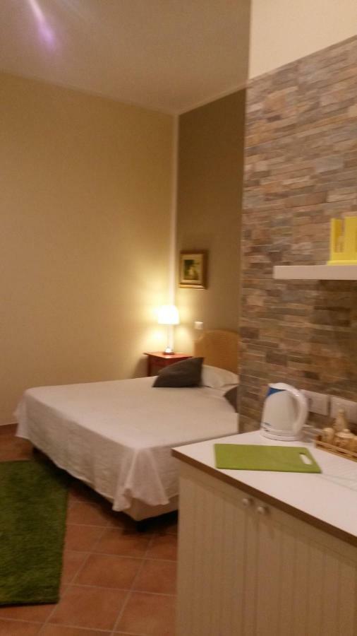 Le Stanze Di Angela Bed & Breakfast Наполи Екстериор снимка